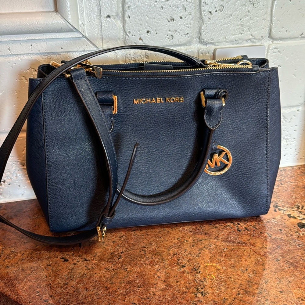 Michael Kors - Navy Medium Bag